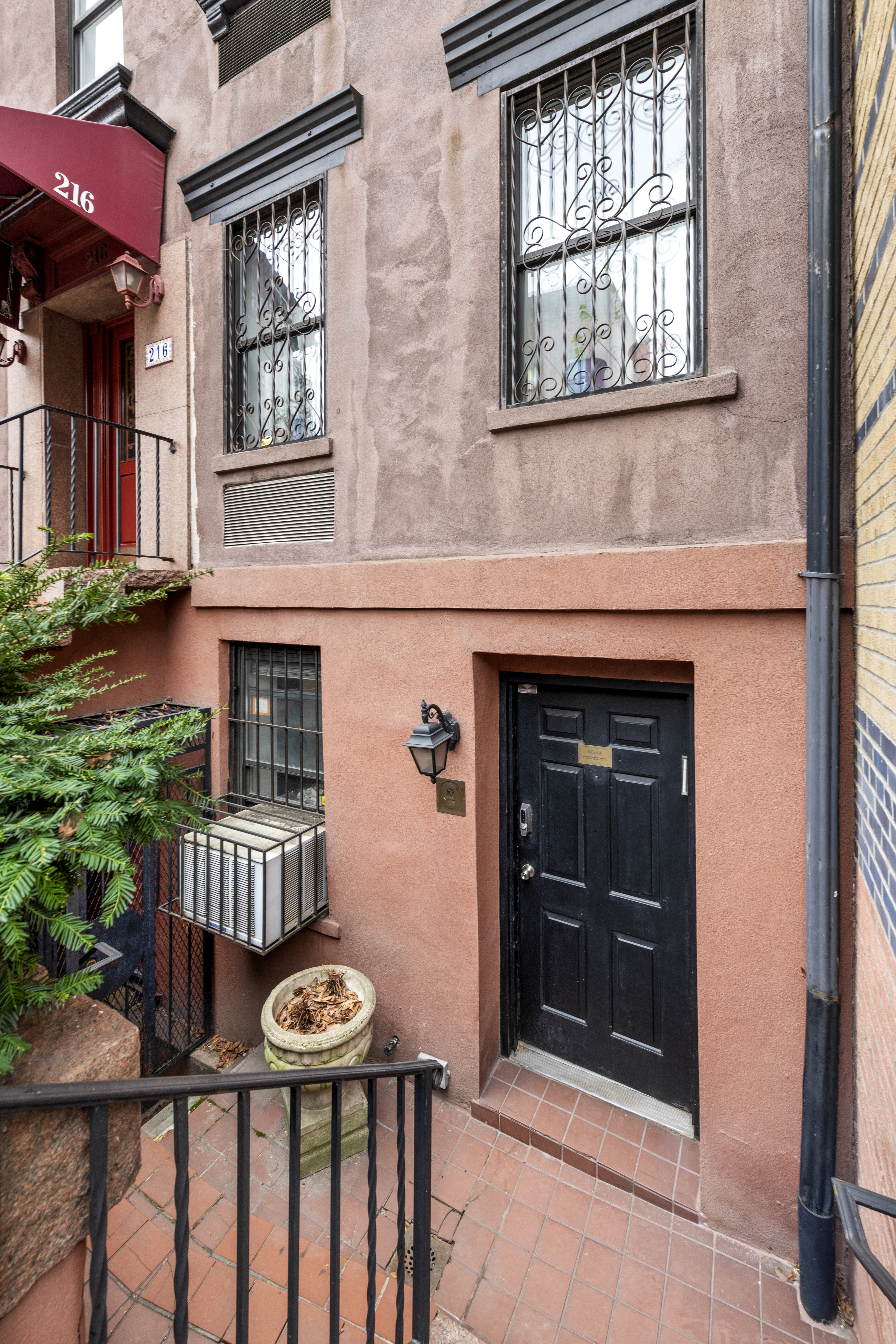 216 East 75th Street MAIS-WEST Upper East Side New York NY 10021