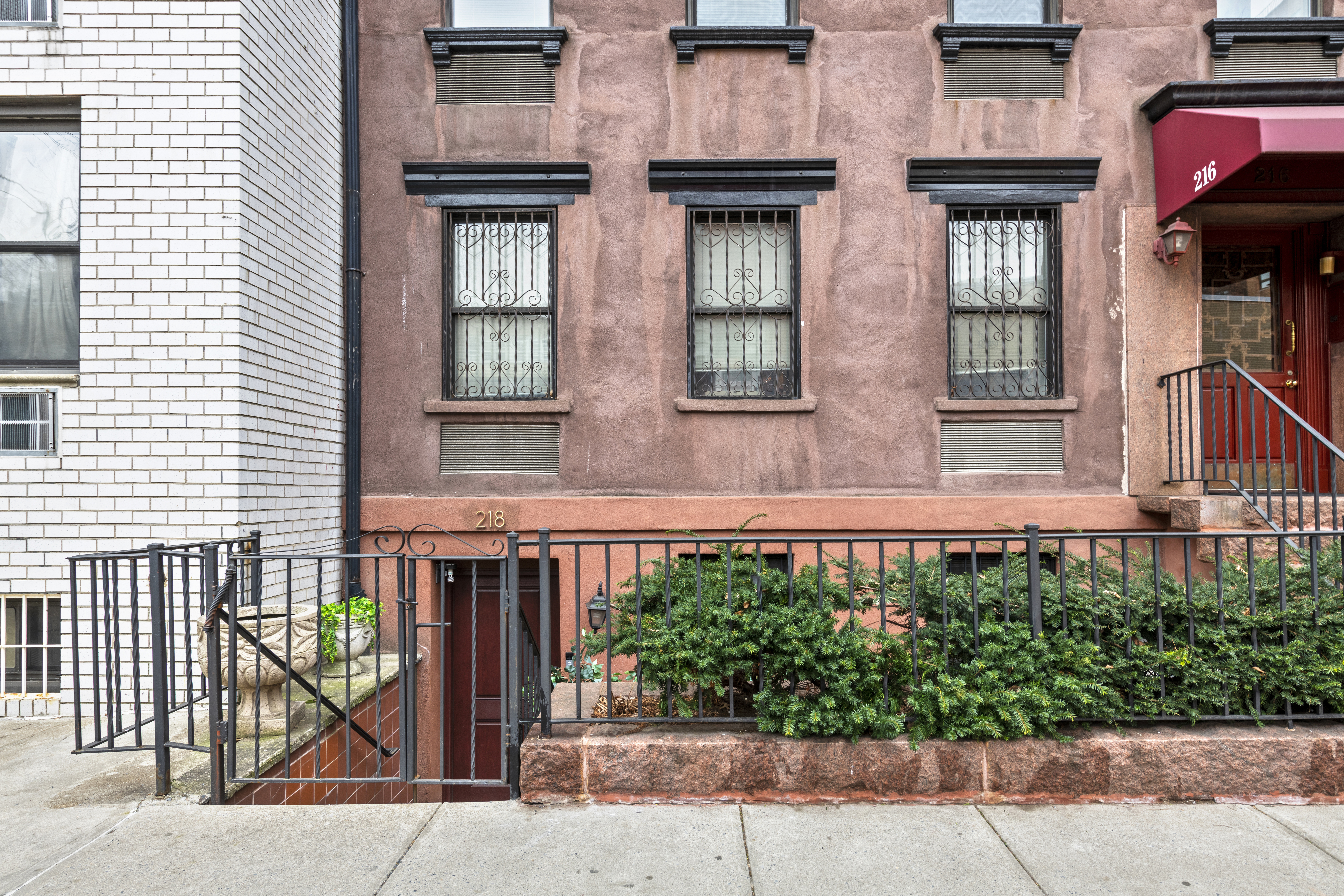 216 East 75th Street MAIS-EAST/WEST Upper East Side New York NY 10021